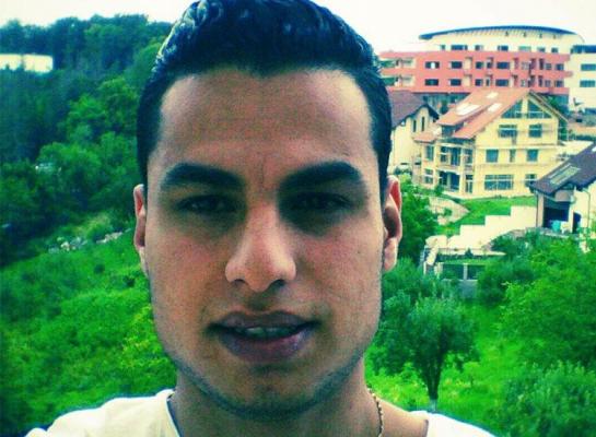 El este studentul libian care a comis teribilele crime din București. Ahmed se lăuda pe Facebook cu mașina 'Corp Diplomatic' (Foto)