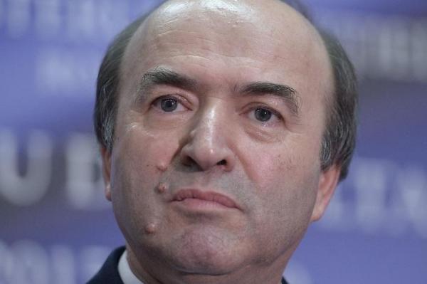 Tudorel Toader, întâlnire faţă în faţă cu şefa DNA la CSM: 'Secţia pentru procurori ia în discuţie revocarea lui Kovesi'