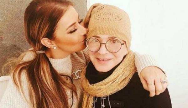 Ionela Prodan, în stare gravă la Spitalul Elias din Capitală. Boala de care suferă îndrăgita cântăreaţă de muzică populară nu mai răspunde la tratament