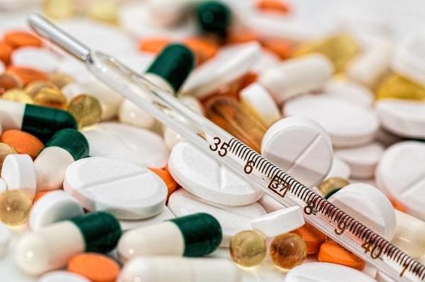 Paracetamolul, interzis pe rețete gratuite în Marea Britanie. Alte zeci de medicamente nu vor mai putea fi prescrise gratuit