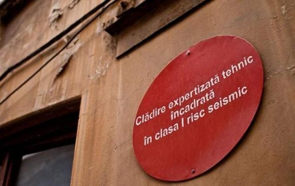 Lista actualizată a clădirilor cu risc seismic din Bucureşti. Ce imobile sunt un pericol public, care se pot prăbuşi la cutremur