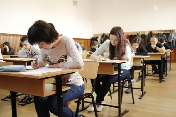 Profesorii boicotează simularea examenului de Evaluare Națională. Sindicaliştii cer şi boicotarea simulării Bacalaureatului
