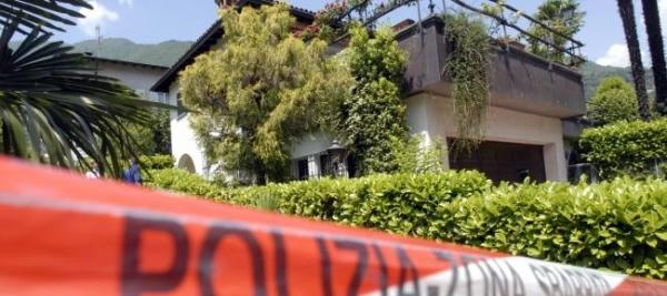 Un român care a intrat peste un cuplu de bătrâni şi i-a înjunghiat de 32 de ori, în Italia, a fost arestat după 11 ani