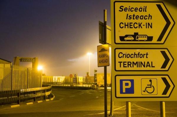 Răsturnare de situaţie în cazul şoferului român găsit mort lângă TIR, în Irlanda. Anchetatorii au rezultatele autopsiei