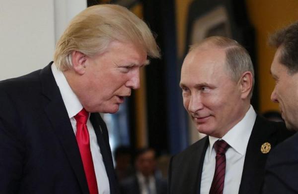 Secretele lui Trump, dezvăluite de fostul director FBI. Putin i s-ar fi lăudat cu 'cele mai frumoase prostituate din lume'