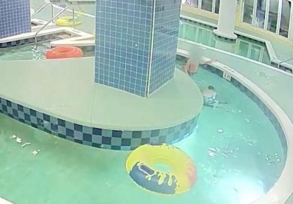 Imagini teribile. Un băiat de 12 ani a stat 9 minute sub apă