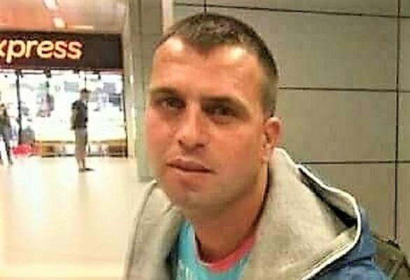 A fost prins! El este ucigaşul cu arzător din Argeş. Tânărul şi-a ars nevasta şi fugise cu copilul