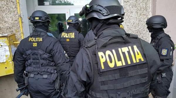 Percheziţii de amploare în Bucureşti şi în şase judeţe, într-un dosar de evaziune fiscală