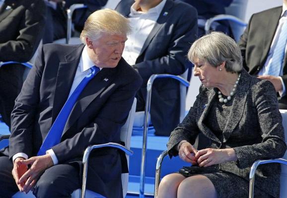 Theresa May şi Donald Trump, întâlnire în afara Londrei
