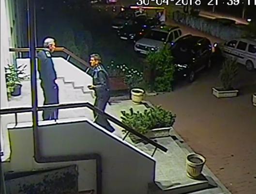 Caz incredibil la Târgu Neamț! Un echipaj de poliție, plecat în misiune de patrulare, a fost tras pe dreapta. Colegii de la rutieră au avut parte de o surpriză