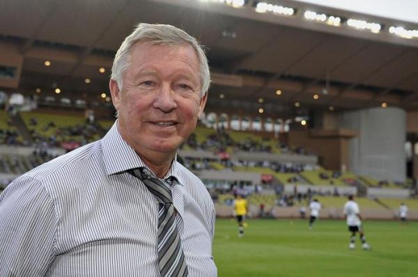 Sir Alex Ferguson a ieşit din comă şi a vorbit cu familia