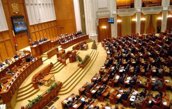 Dezbatere în Parlament