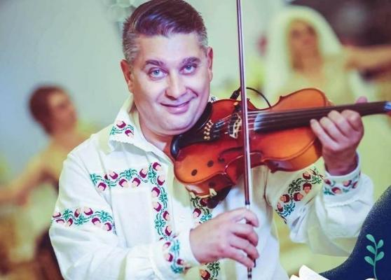 Celebrul lăutar Mitel Drăgulin a murit la numai 45 de ani din cauza unei boli cumplite
