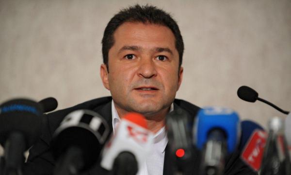 Elan Schwartzenberg a scăpat de mandatul de arestare din România