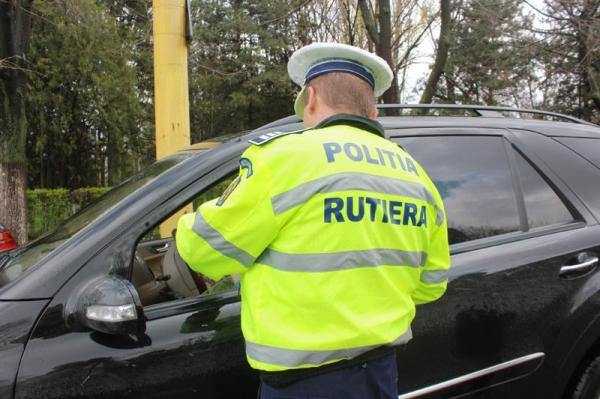 Un şofer a încercat să omoare un poliţist, la Braşov, pentru că a îndrăznit să-l oprească