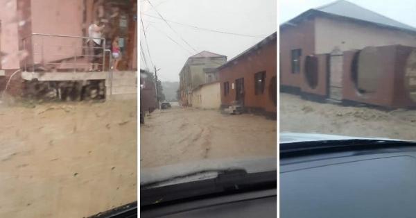 Stradă inundată în timpul furtunii de la Cernavodă