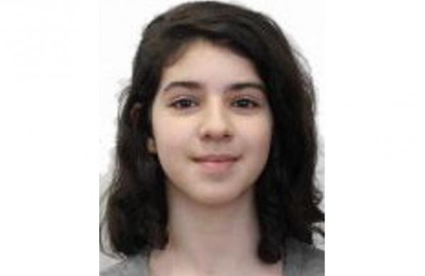 Fetiţa de 13 ani din Oradea care şi-a înjunghiat bunica a dispărut şi este dată în urmărire naţională
