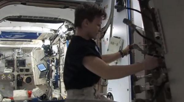 România pregăteşte doi astronauţi pentru noua staţie spaţială de pe orbită