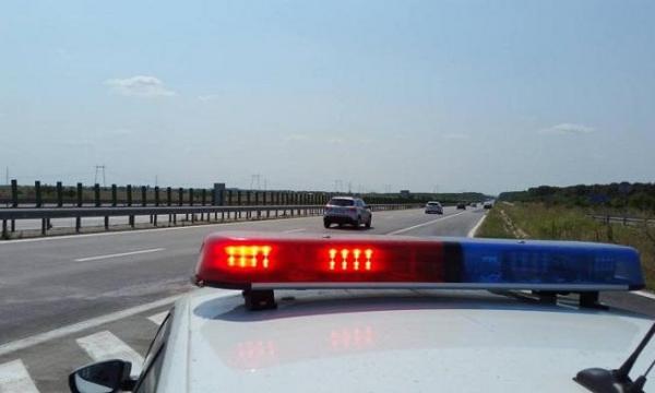 Încă un record de viteză pe A3: 237 de km/h. Şoferul care l-a stabilit are doar 19 ani