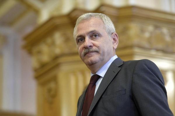 Dragnea anunță că PSD vrea să strângă semnături pentru modificarea Constituţiei "în zona reformei justiţiei"