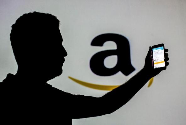 Amazon va lansa mii de magazine fără casieri până în 2021