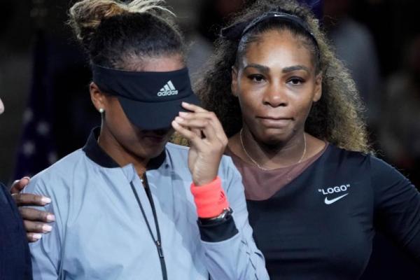 Serena Williams și Naomi Osaka după finala de la US Open