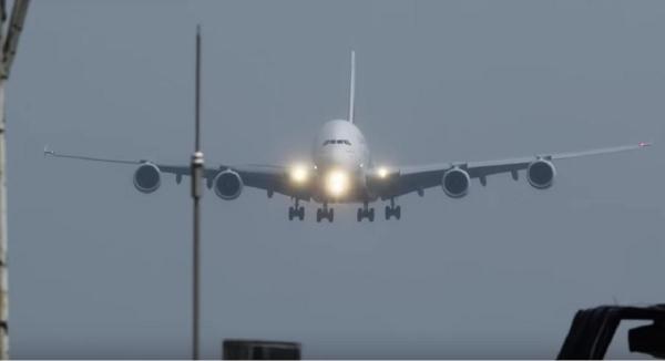 Airbus A380, aterizare cu turbulențe