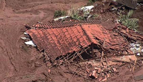 Cel puţin nouă morţi în Brazilia, după ce s-a rupt un baraj minier. Sute de persoane încă dispărute (Video)
