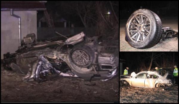 Un BMW cu volan pe dreapta a zburat zeci de metri, a distrus podețe și a ajuns într-o curte la Grăjdana, Buzău. 2 tineri au murit pe loc