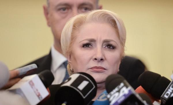 Viorica Dăncilă face declarații de presă după moțiune