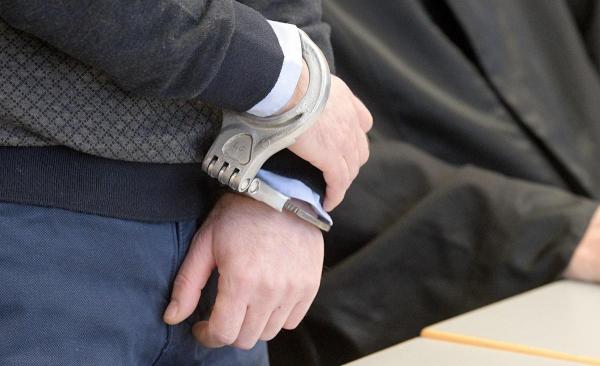 Tinerii ar putea fi arestaţi preventiv pentru 30 de zile