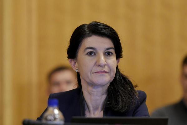 Votul de învestitură va avea loc luni, în Parlament