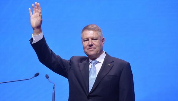 Klaus Iohannis a pus tunurile pe PSD