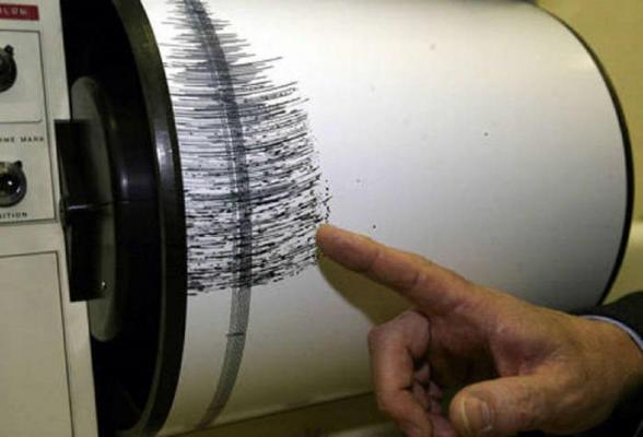 Primarul din localitatea Ceppaloni, provincia Benevento, a decis închiderea şcolilor