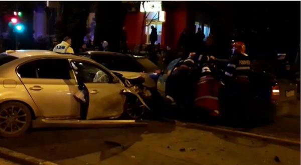 Trei persoane au fost rănite grav, în urma producerii accidentului