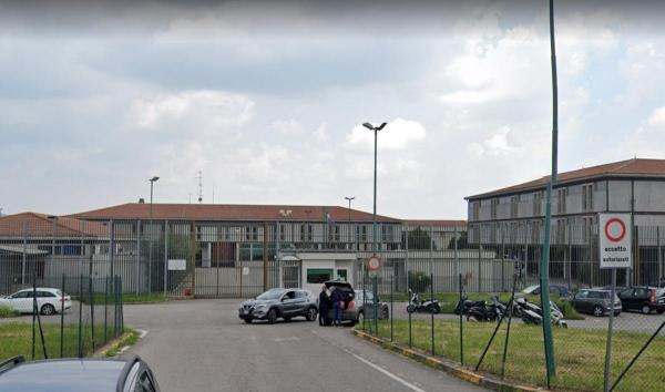 Românul şi-a atacat soţia cu un cuţit de bucătărie