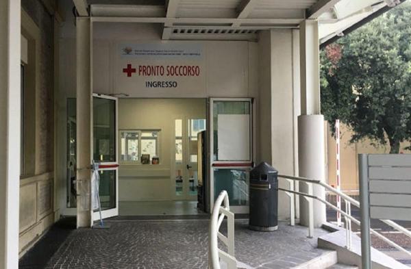Carabinierii speră ca românul să-şi revină pentru a le da detalii care să-i ajute la capturarea atacatorilor