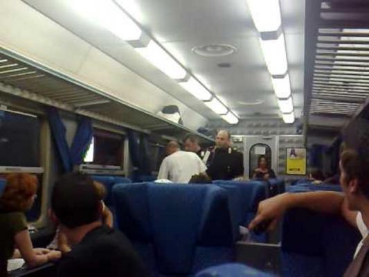 Român arestat în trenul Milano-Como, după ce a bătut crunt un controlor care i-a cerut biletul