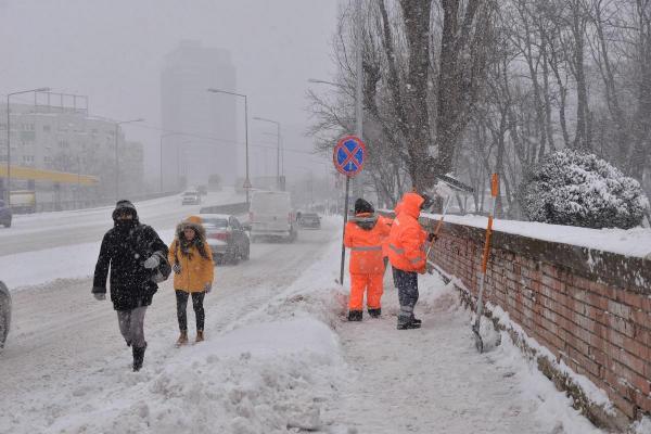Vreme de iarnă în Bucureşti