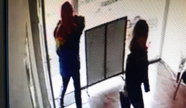 Jaf cu pistolul la o casă de amanet din Bumbeşti-Jiu