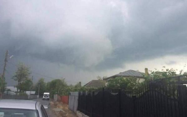 Alertă de vreme severă imediată. Cod galben de fenomene periculoase în mai multe judeţe