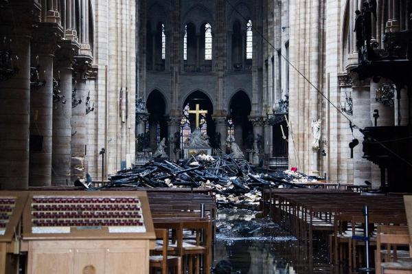 Incendiul de luni seara a distrus numeroase bunuri de mare valoare