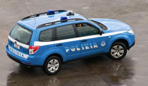 O româncă a terorizat spitalul din Rimini, iar când i-a văzut pe polițiști a înnebunit