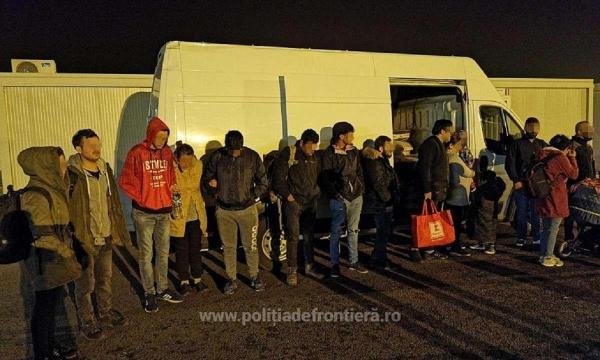 Imigranți prinși la punctul de frontieră Nădlac