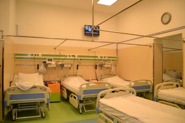 Cinci nou-născuţi s-au îmbolnăvit la Maternitatea Giuleşti