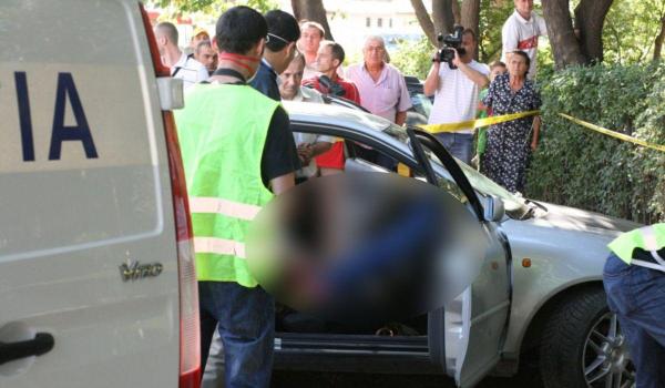 Tânără de 28 de ani, găsită moartă într-o maşină, în Năvodari