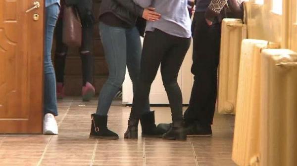 Făptaşul este un băiat de 15 ani, elev al Liceului Tehnologic "Victor Mihăilescu Craiu" din Belceşti