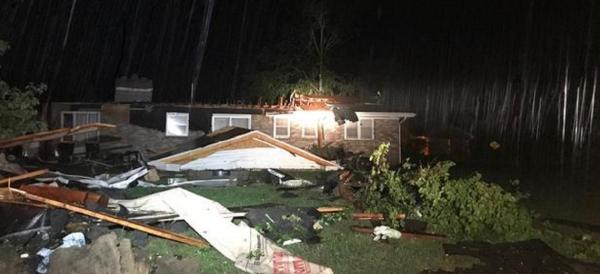 Imaginile surprinse de curajoşi sunt înfiorătoare