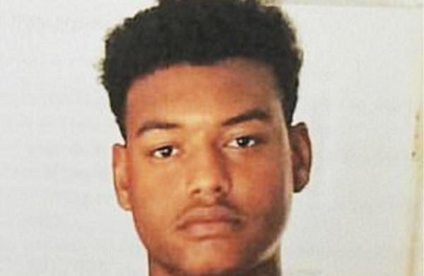 Se acordă 50 de puncte pentru o înjunghiere în cap