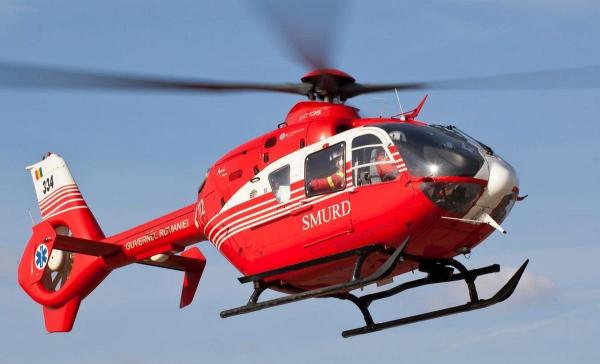 Medic în stare gravă, cu hemoragie cerebrală, transportat de urgenţă cu elicopterul, la Târgu Mureş